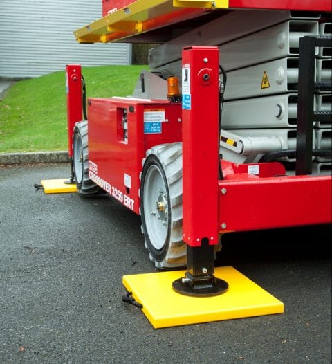 Hi-Viz Outrigger Pad for Scissor Lift