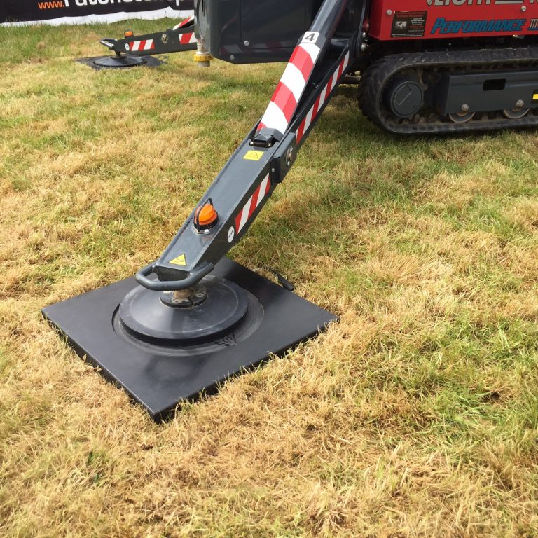 UHMW Polyethylene Outrigger Pads Water & CorrosionProof Outriggerpads